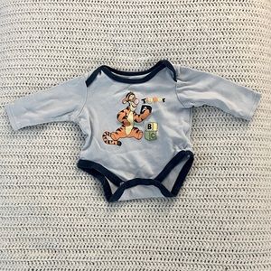 Long sleeve Tigger onesie